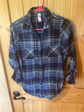 No Boundaries Navy Plaid Shirt with Teal and White Stripes